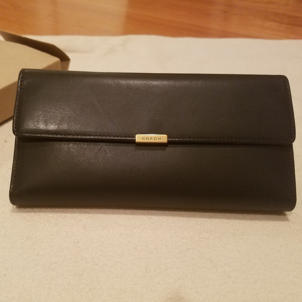 Brand New Vintage Coach Trifold Black Wallet